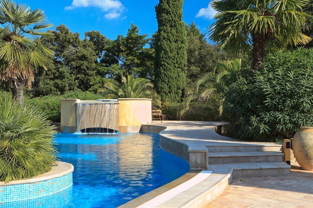 Chateau Les Crostes Hotel Lorgues Exterior photo